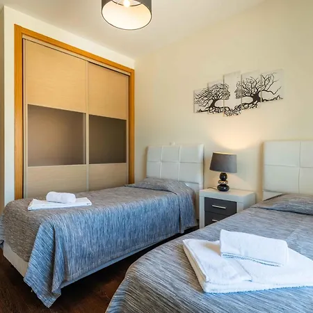 Apartamento T2 Eucalipto 2a By Algarneto
